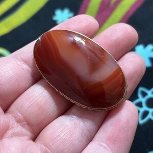 Vintage Red Banded Agate Gold Tone Metal Brooch